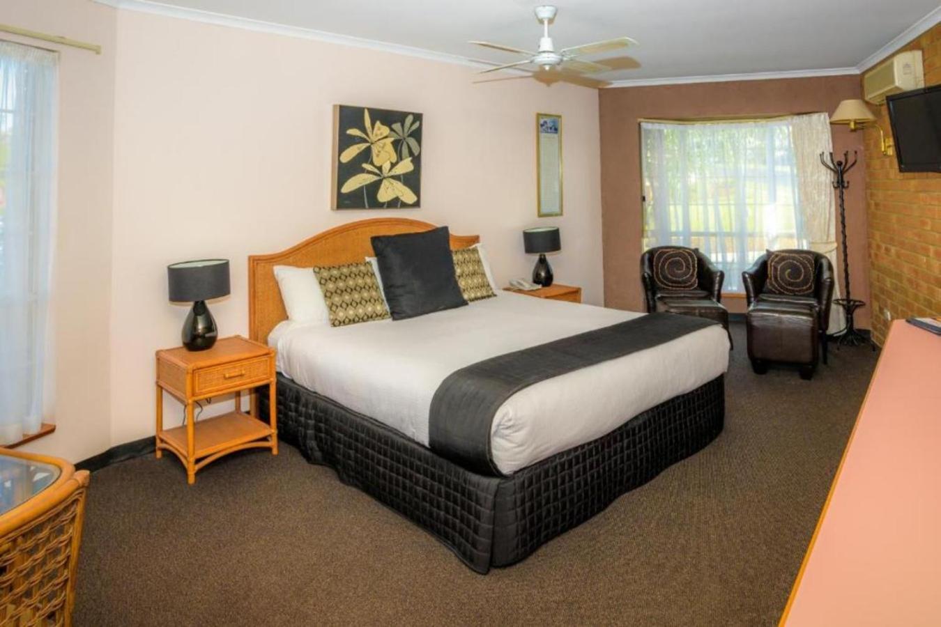 Sapphire Waters Motor Inn Merimbula Exterior foto